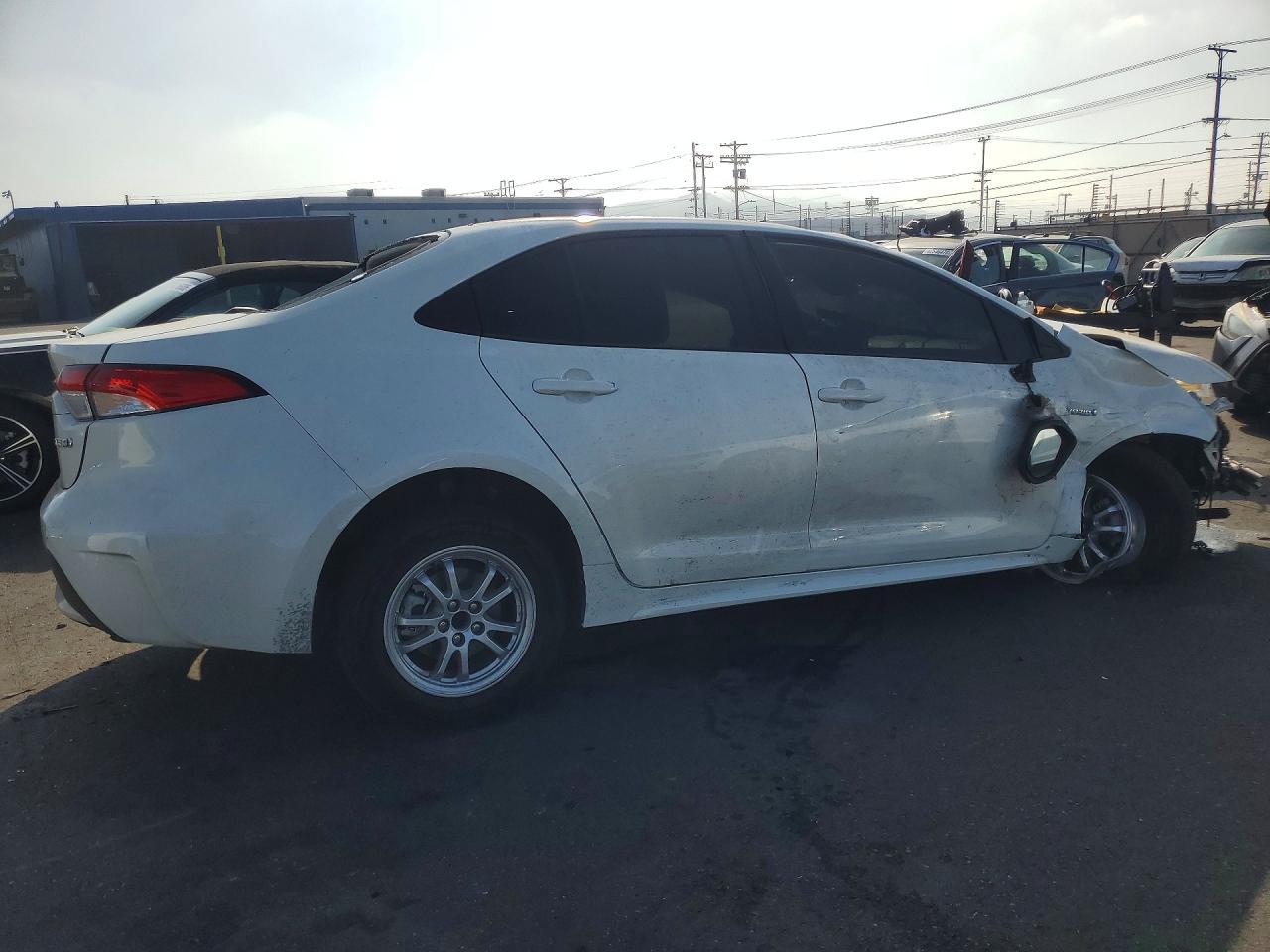 2021 Toyota Corolla Le - Фото 3