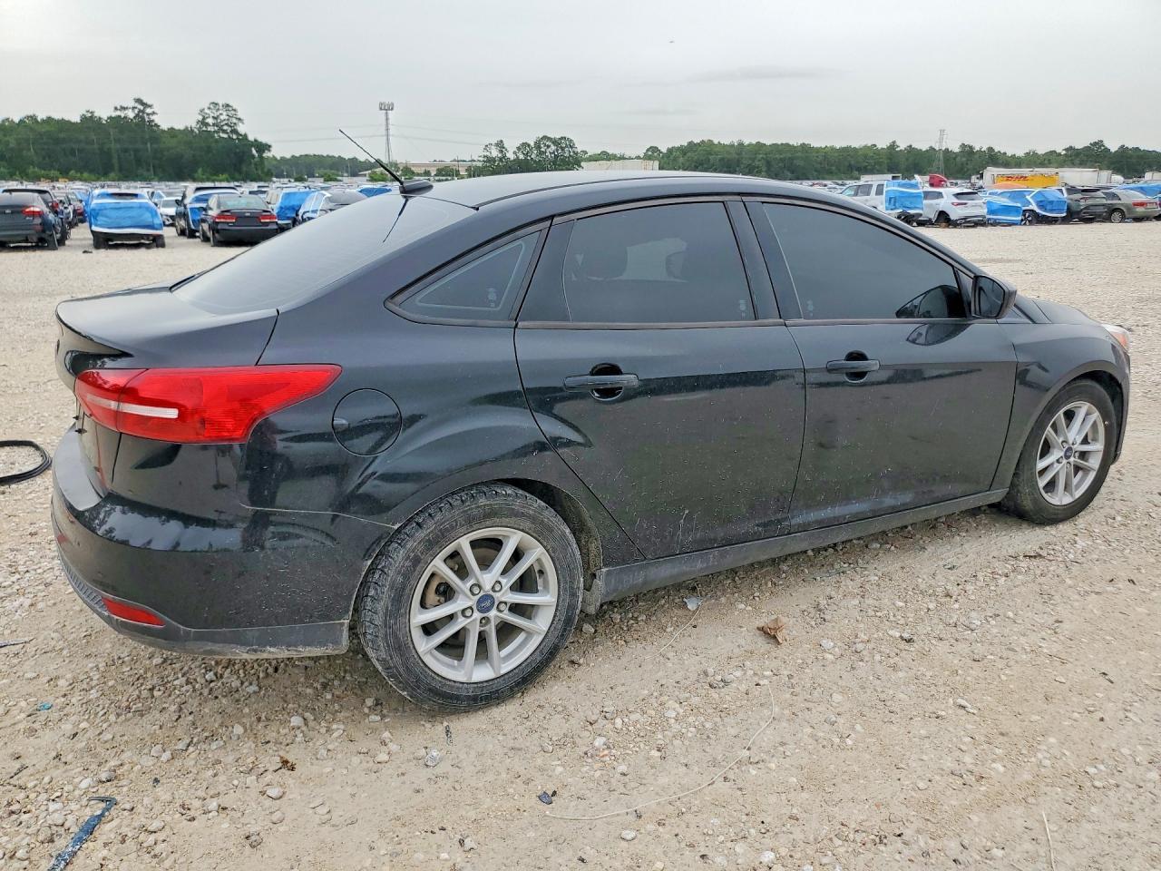 2018 Ford Focus Se - Image 3