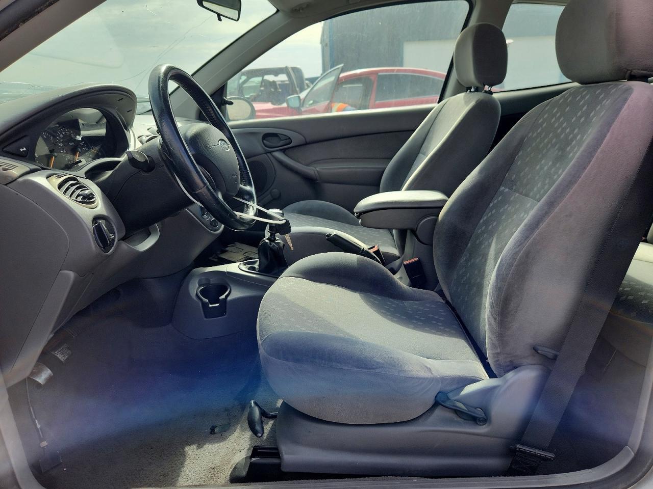 2002 Ford Focus Zx3 - Image 7