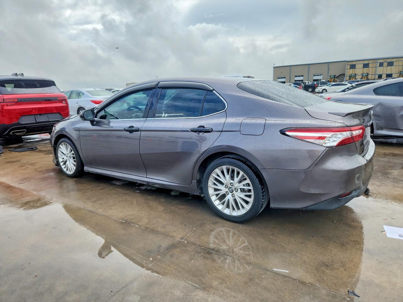 2018 Toyota Camry Xle - Фото 2
