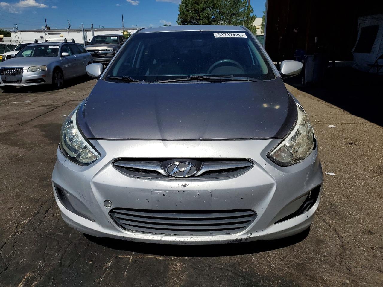 2016 Hyundai Accent Se - Image 5