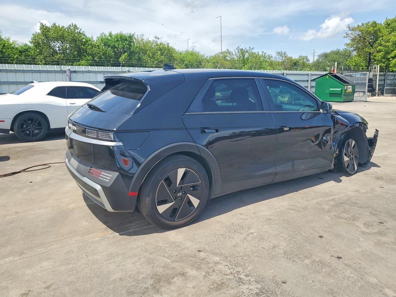 2026 Hyundai Ioniq 5 Se - Image 3