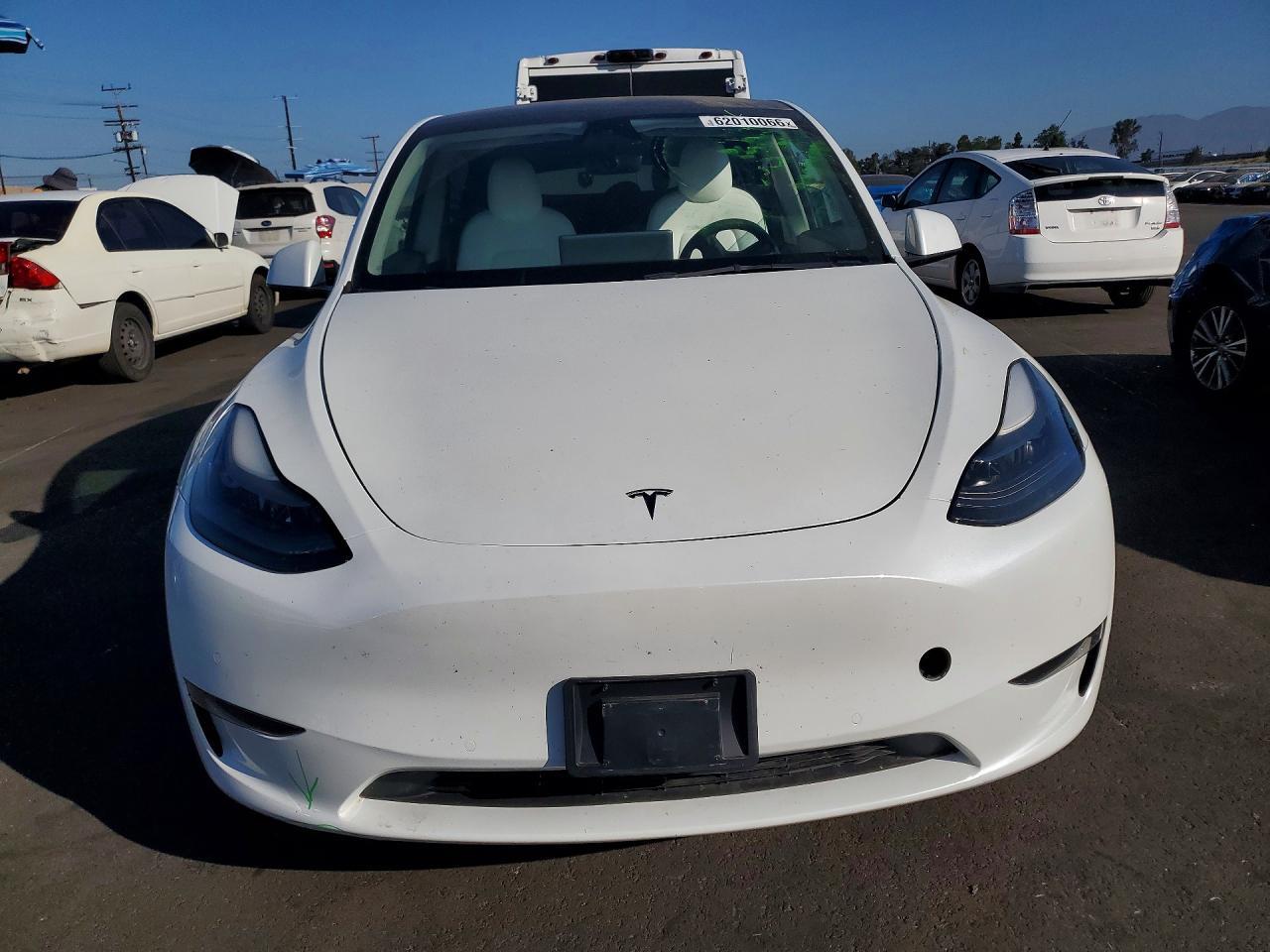 2022 Tesla Model Y - Фото 5