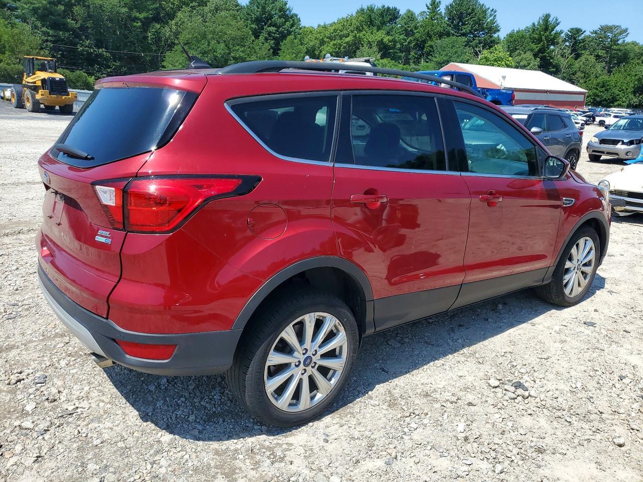 2019 Ford Escape Sel - Фото 3