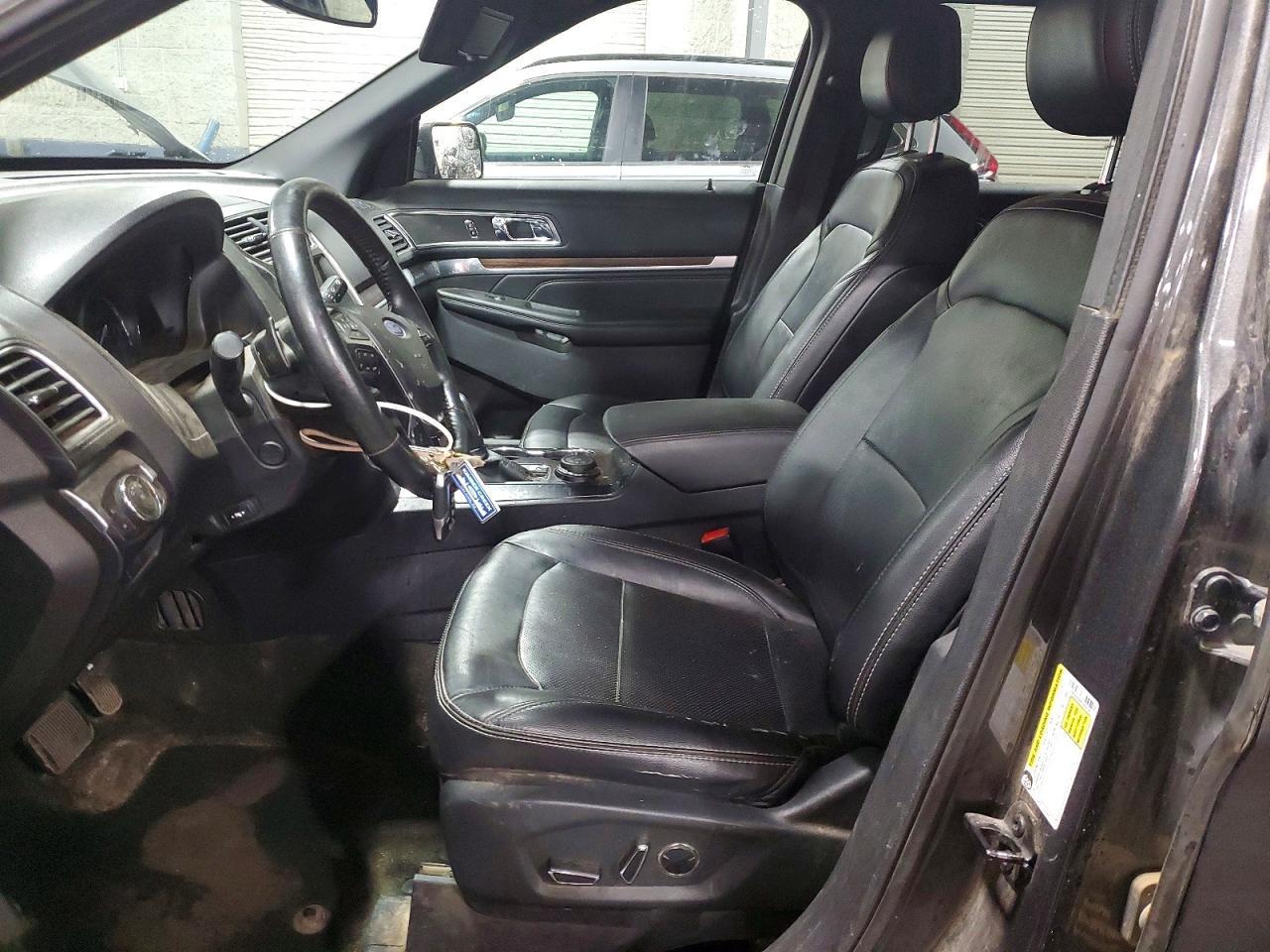 2016 Ford Explorer Limited - Image 7