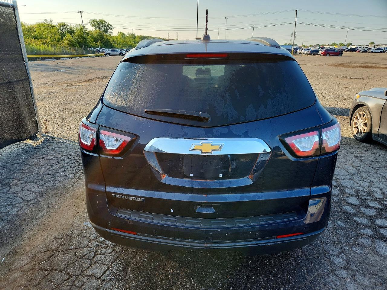 2017 Chevrolet Traverse Ls - Фото 6