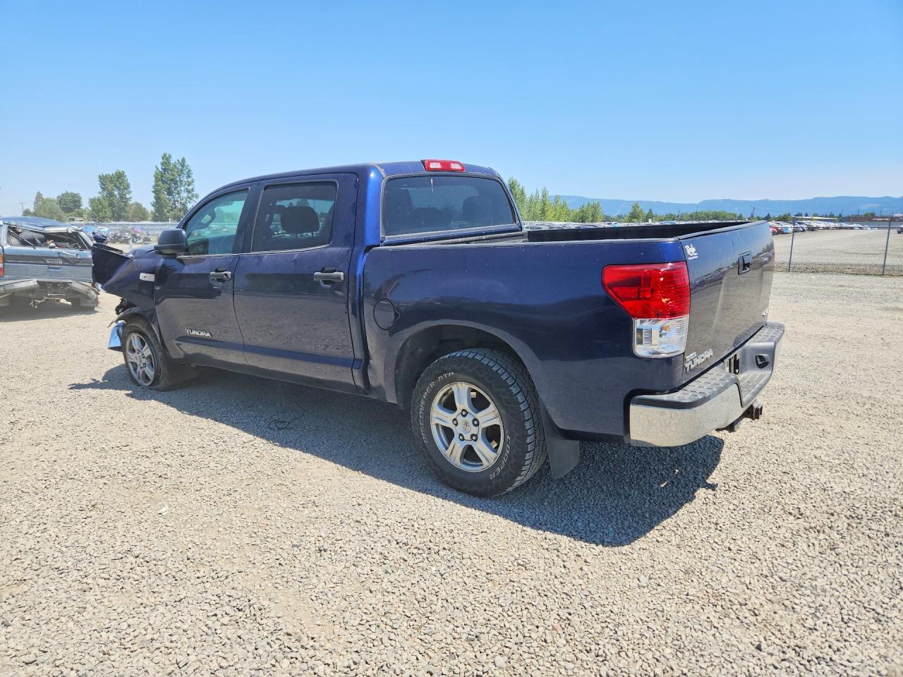 2012 Toyota Tundra Crewmax Sr5 - Image 2