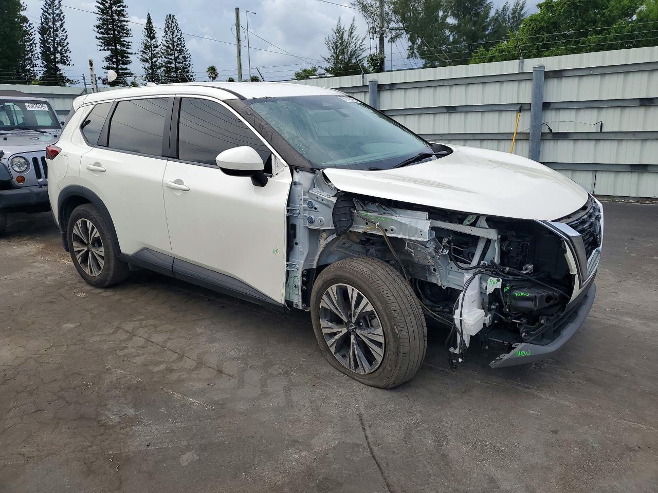 2023 Nissan Rogue Sv - Image 4