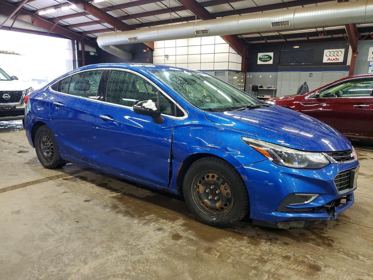 2017 Chevrolet Cruze Premier - Фото 4