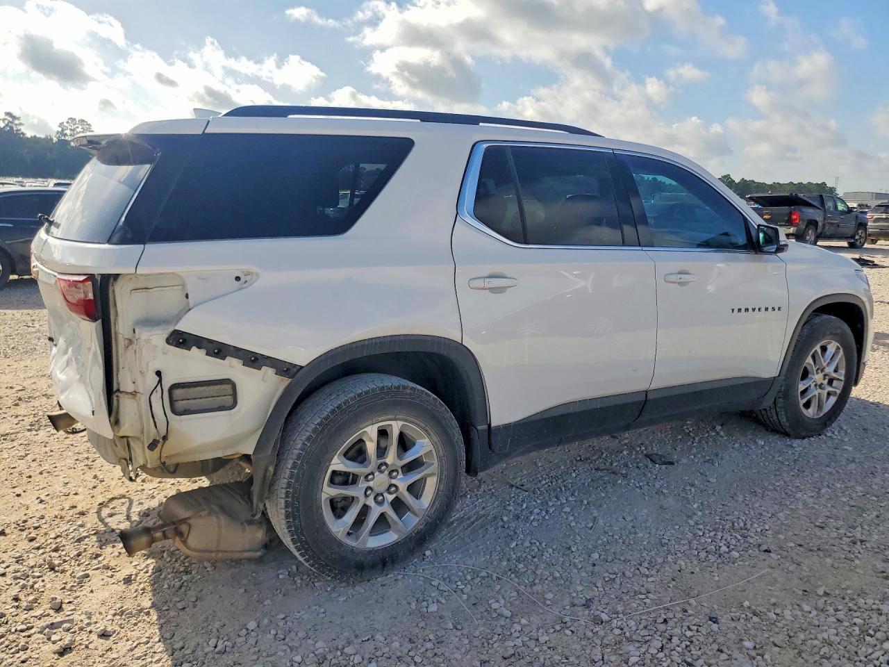 2019 Chevrolet Traverse Lt - Фото 3