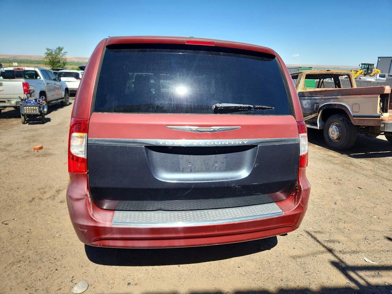 2012 Chrysler Town & Country Touring - Фото 6