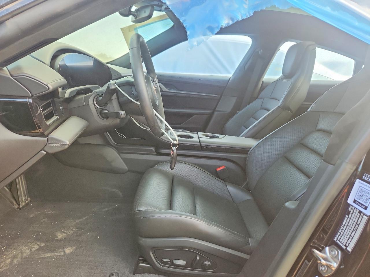 2022 Porsche Taycan - Image 7
