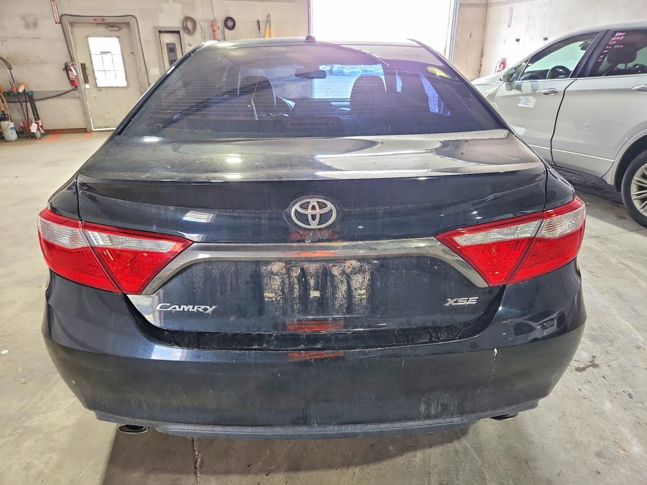 2015 Toyota Camry Xse V6 - Фото 6
