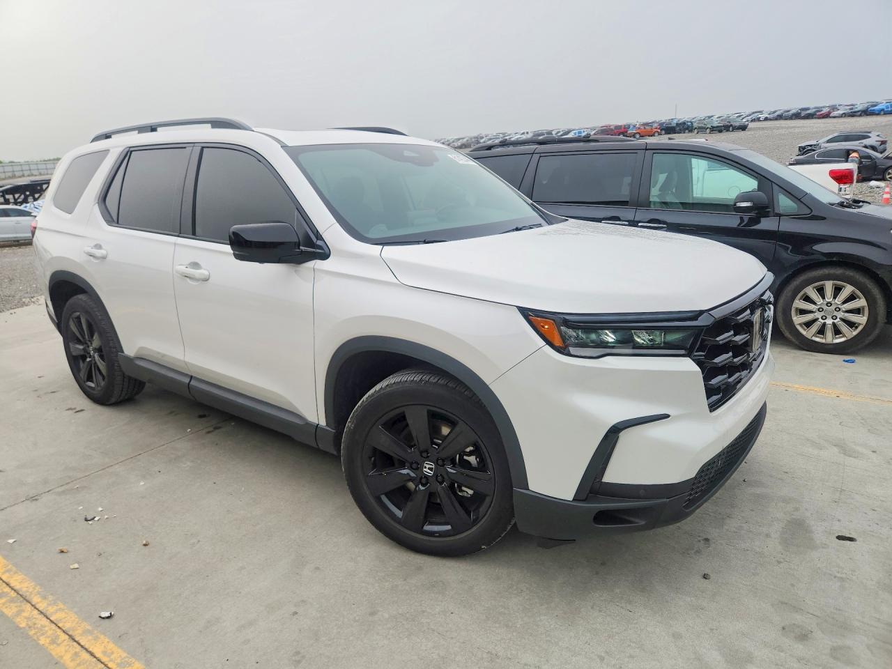2025 Honda Pilot Black - Image 4