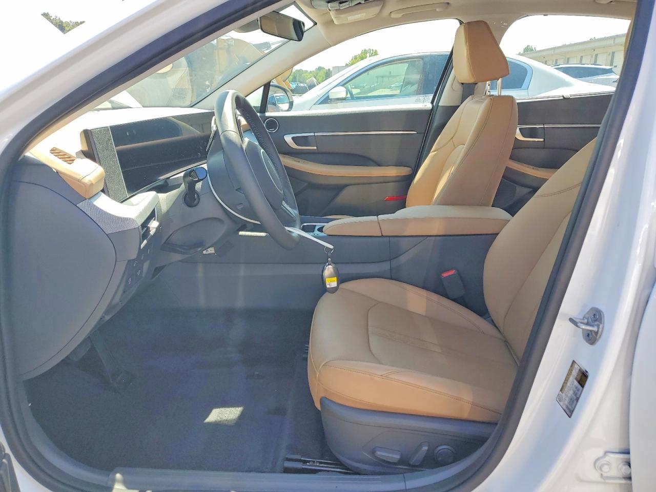 2026 Hyundai Sonata Hybrid Limited - Image 7