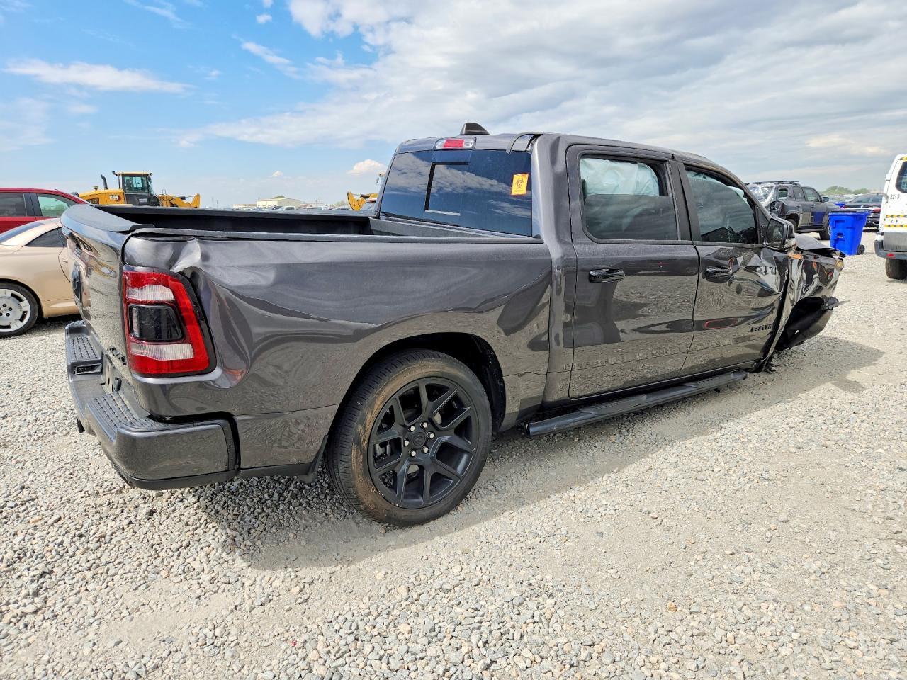 2024 Ram 1500 Laramie - Фото 3