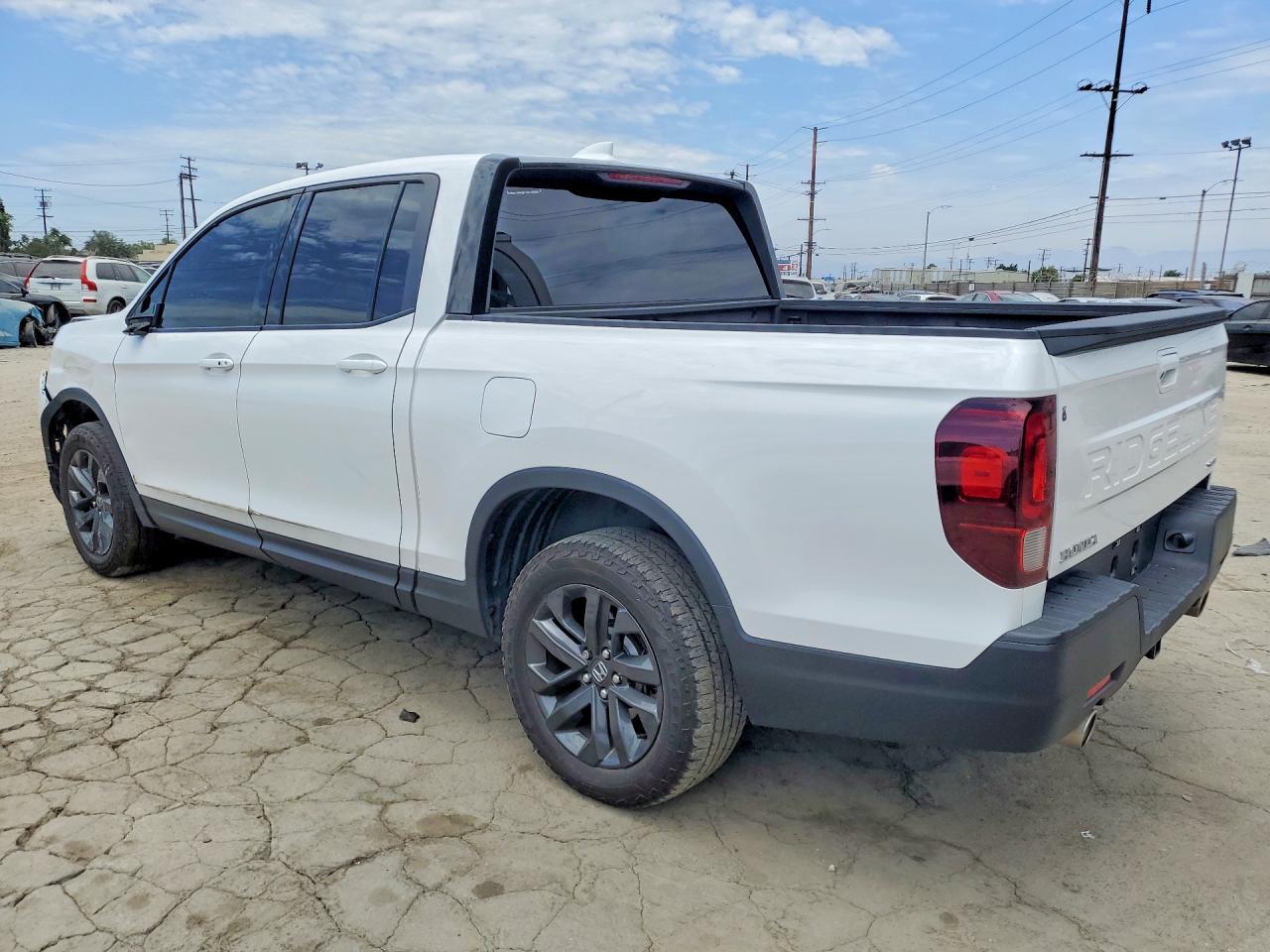 2025 Honda Ridgeline Sport - Фото 2