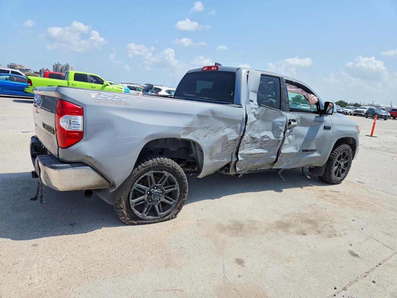 2020 Toyota Tundra Sr5 - Фото 3