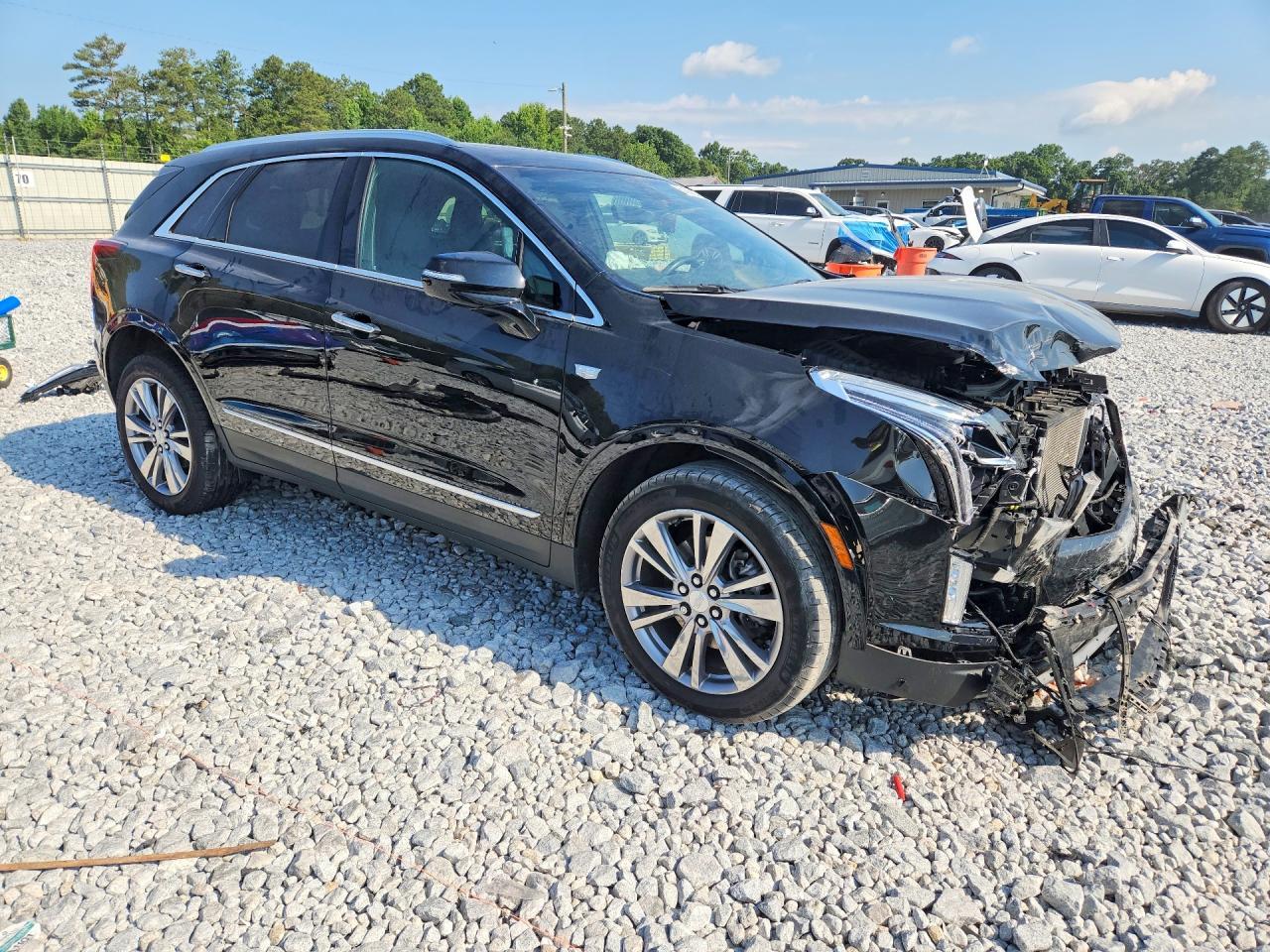 2024 Cadillac Xt5 Platinum Premium Luxury - Image 4