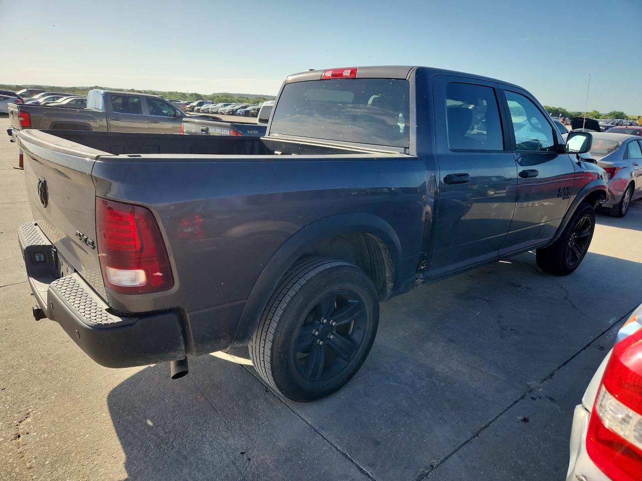 2024 Ram 1500 Classic Slt - Image 3