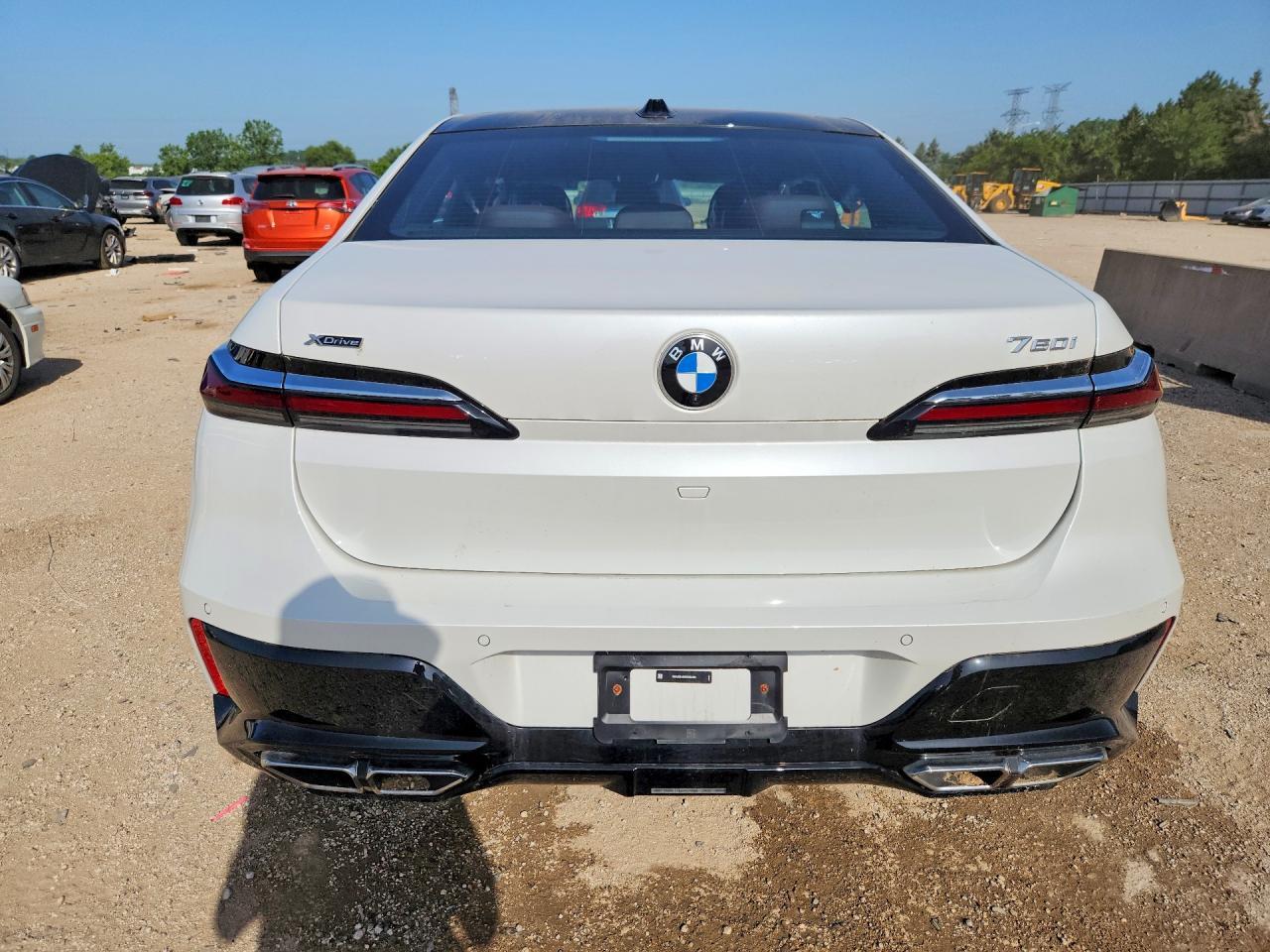 2025 BMW 760 Xi - Фото 6