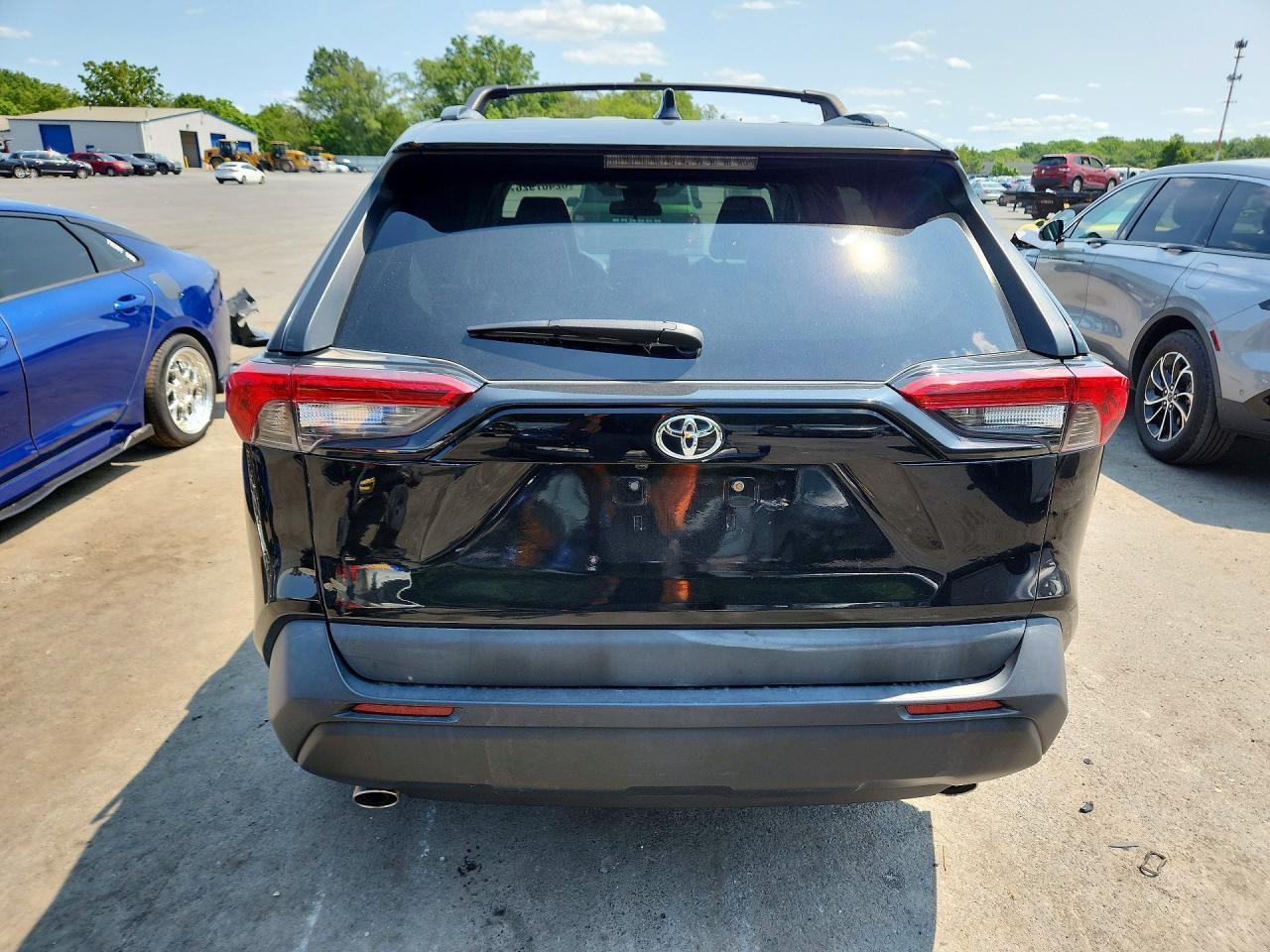 2021 Toyota Rav4 Xle Premium - Image 6
