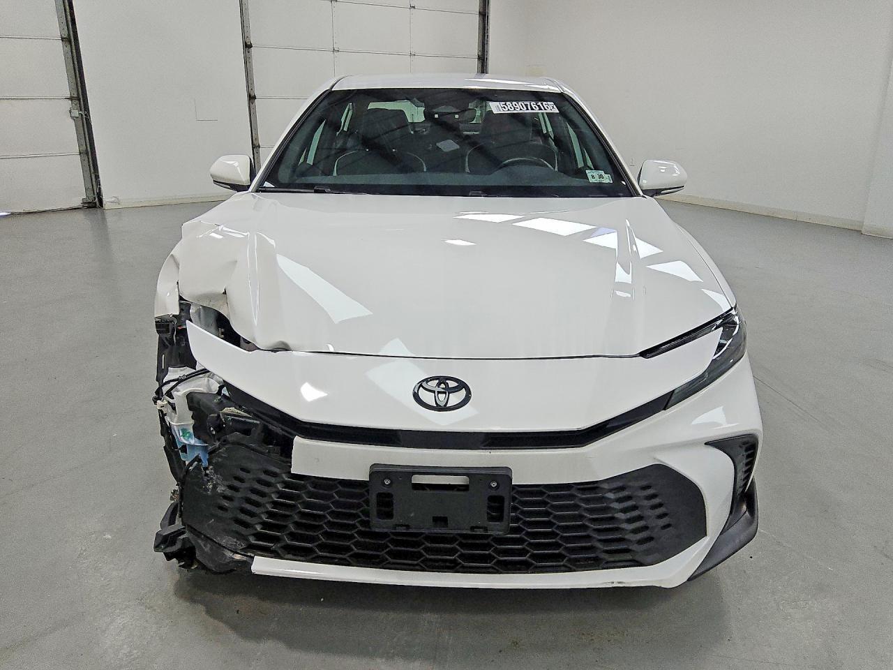 2025 Toyota Camry Se - Фото 5