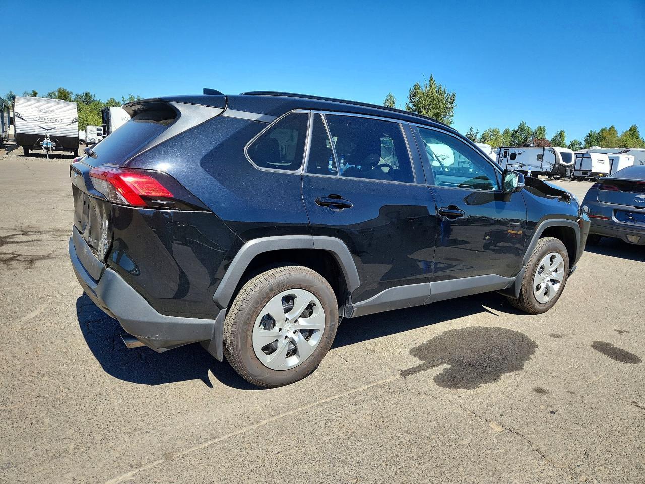 2021 Toyota Rav4 Le - Image 3