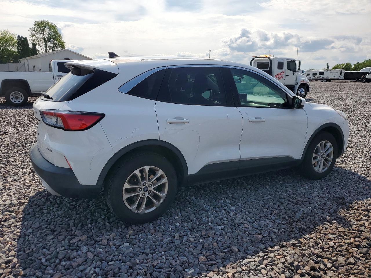 2021 Ford Escape Se - Фото 3