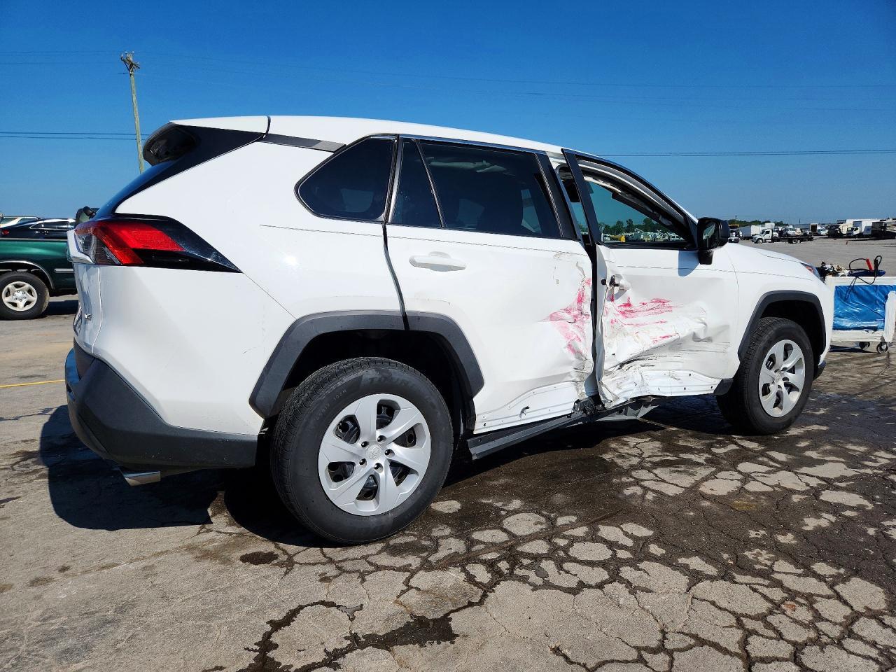 2023 Toyota Rav4 Le - Фото 3