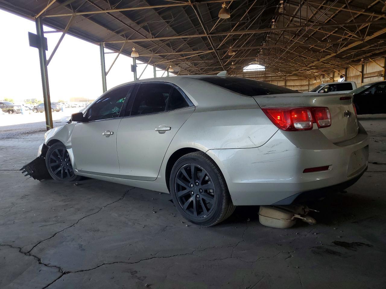 2013 Chevrolet Malibu 1Lt - Фото 2