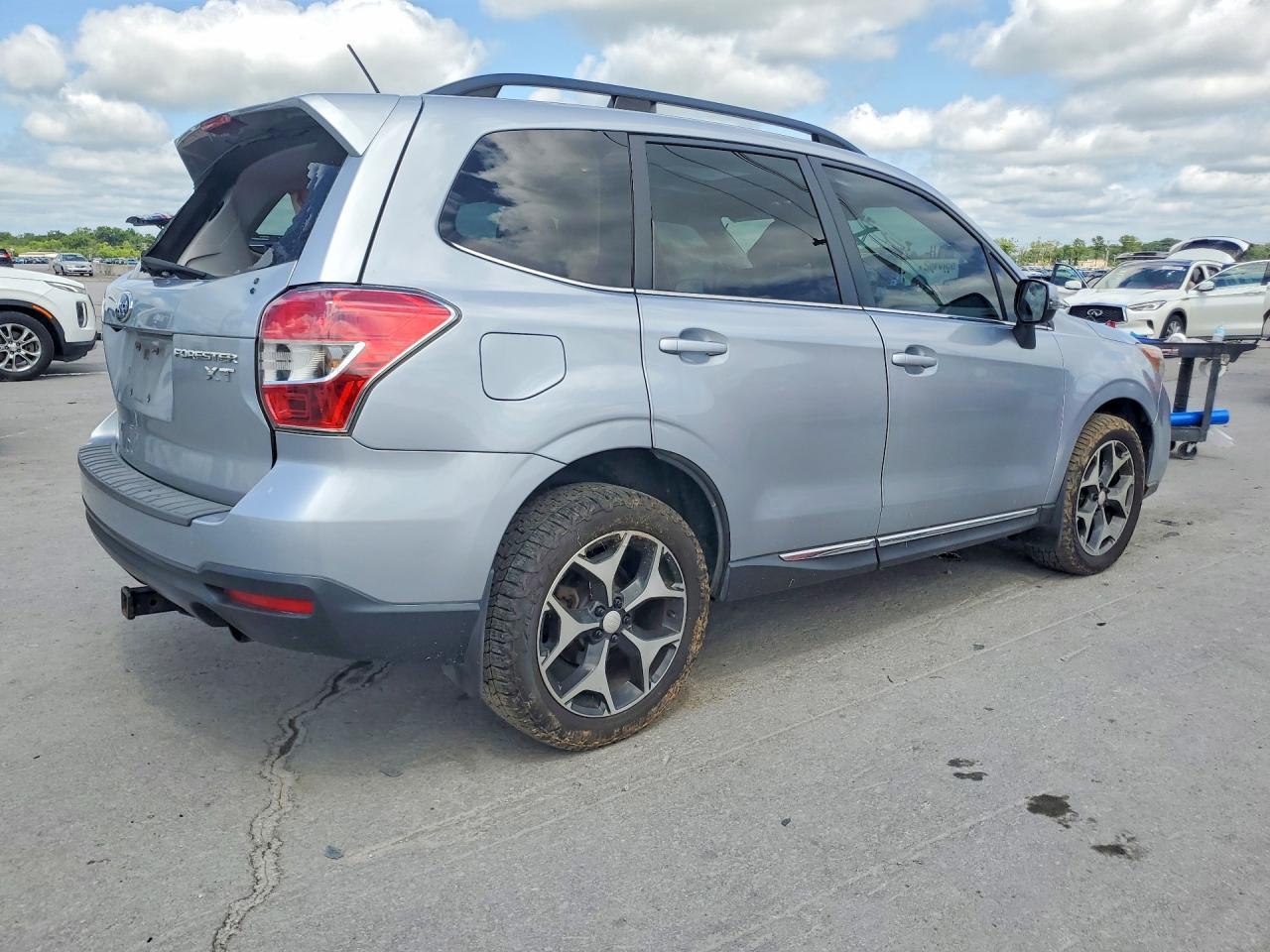2015 Subaru Forester 2.0Xt Touring - Фото 3