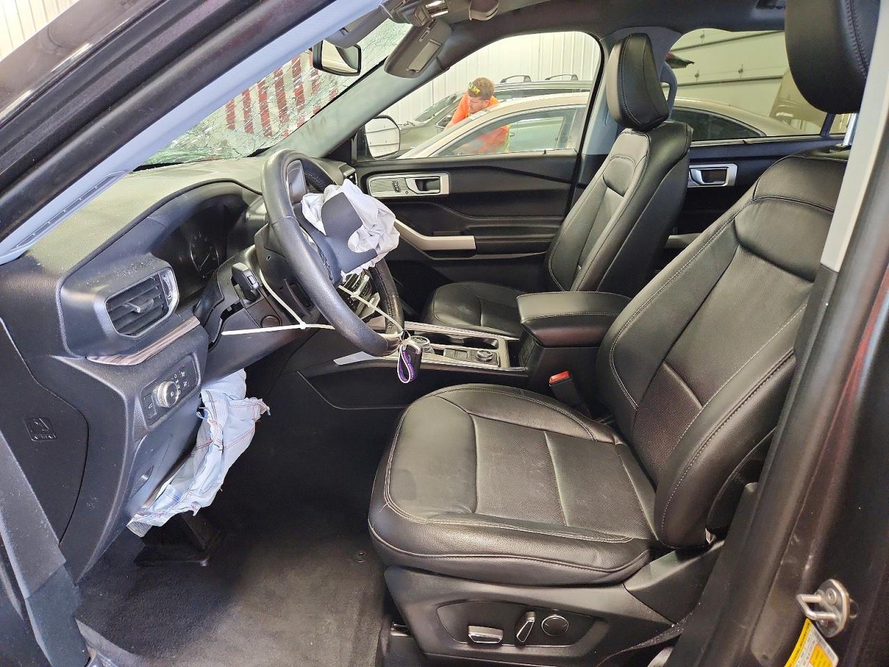 2020 Ford Explorer Limited - Image 7