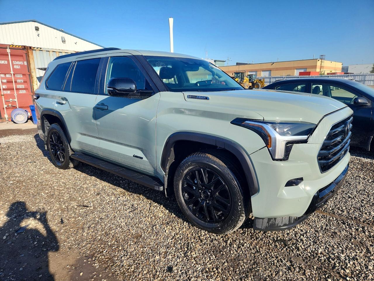 2024 Toyota Sequoia Sr5 - Image 4