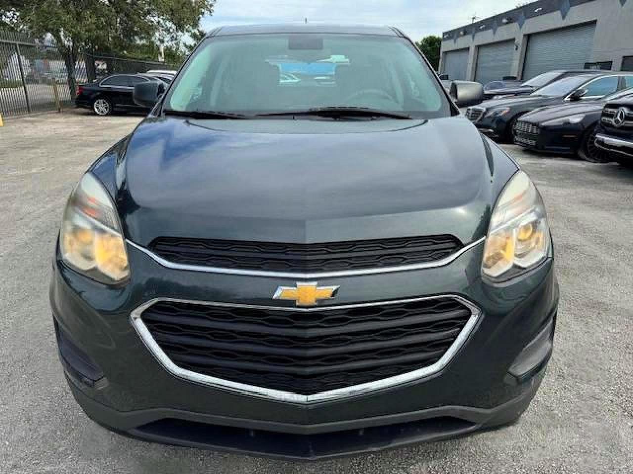 2017 Chevrolet Equinox Ls - Image 5