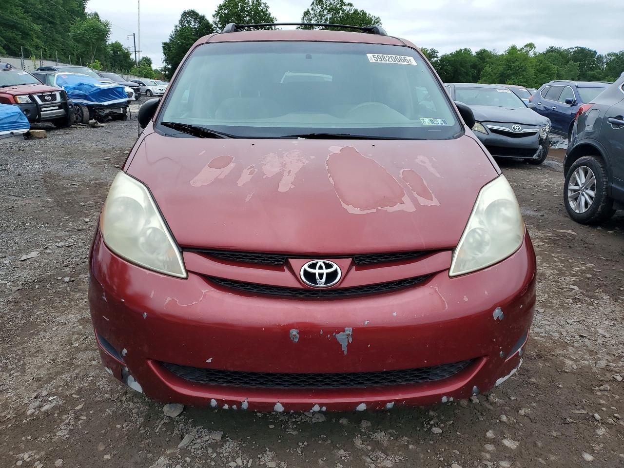 2007 Toyota Sienna Le 7-Passenger - Image 5