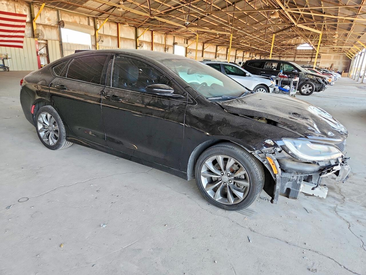 2015 Chrysler 200 S - Фото 4