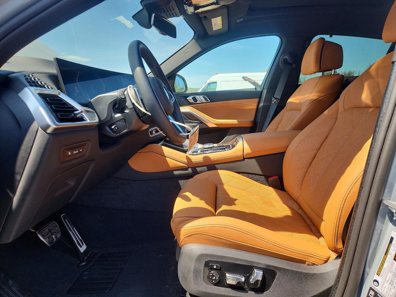 2026 BMW X6 xDrive40I - Image 7