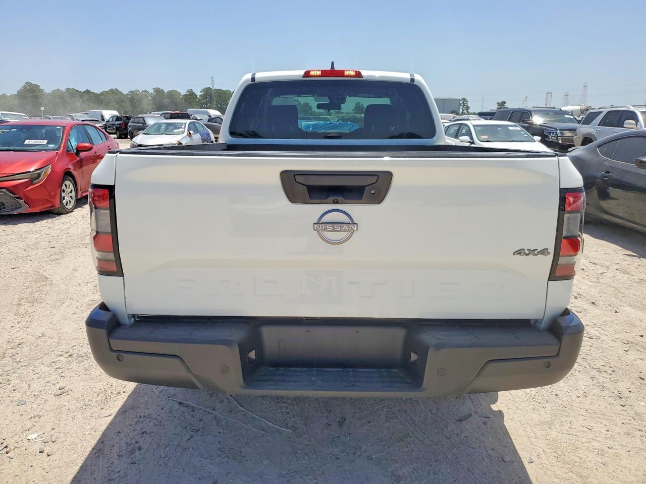 2024 Nissan Frontier S - Image 6