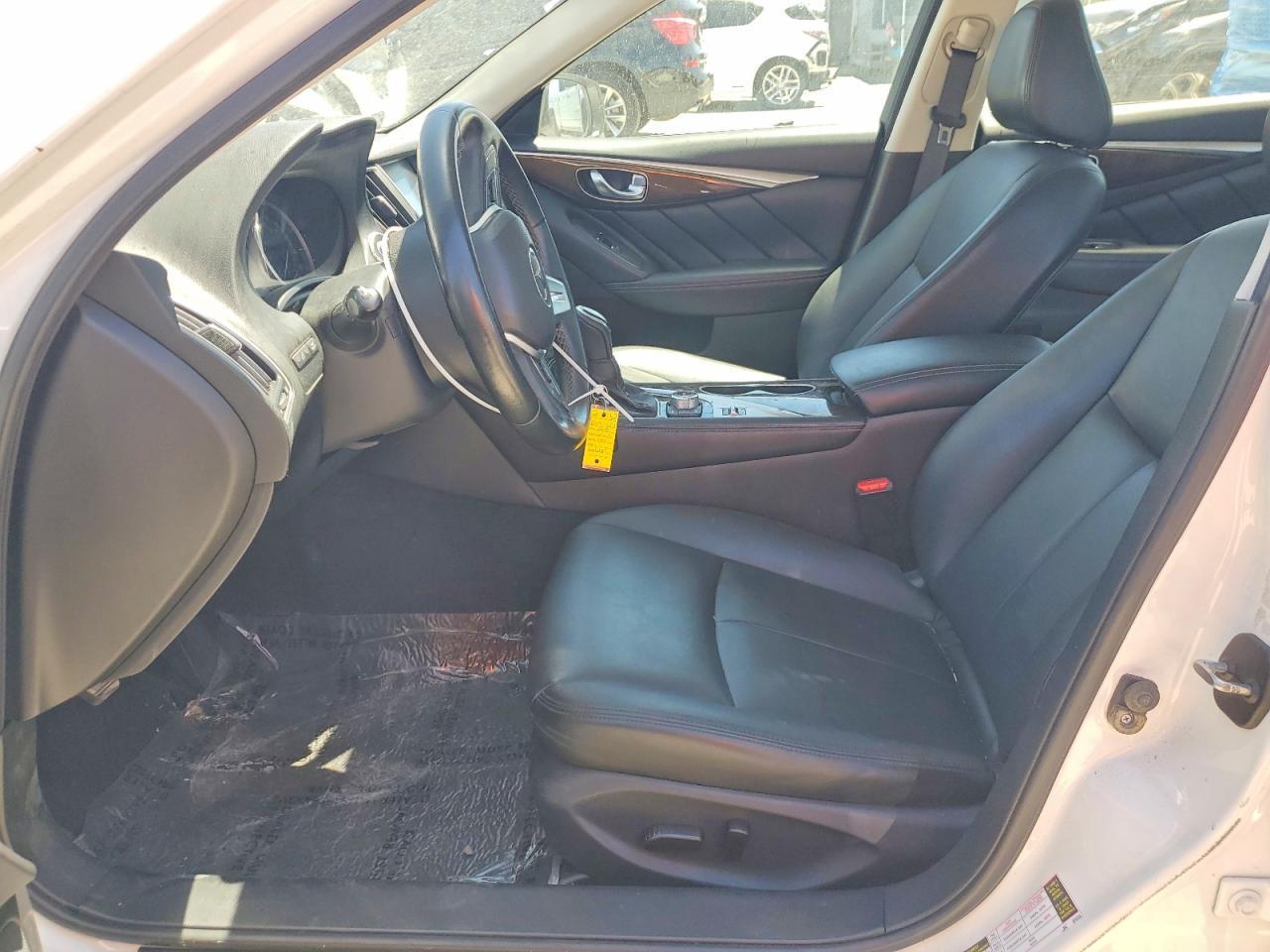 2018 Infiniti Q50 3.0T Luxe - Фото 7
