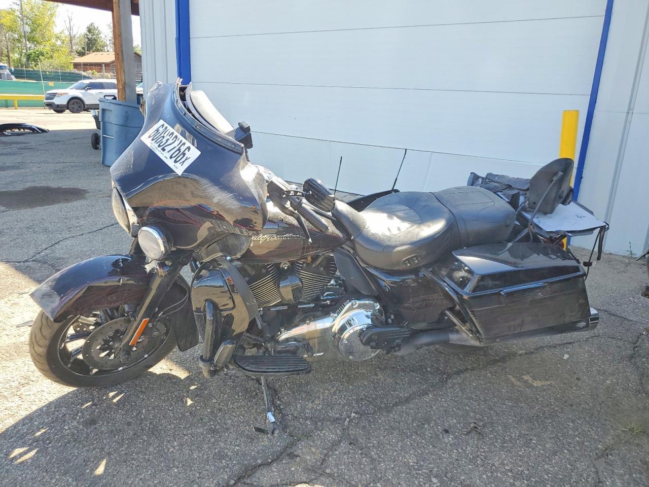 2010 Harley-Davidson Flhtcuse5 Blk - Фото 3