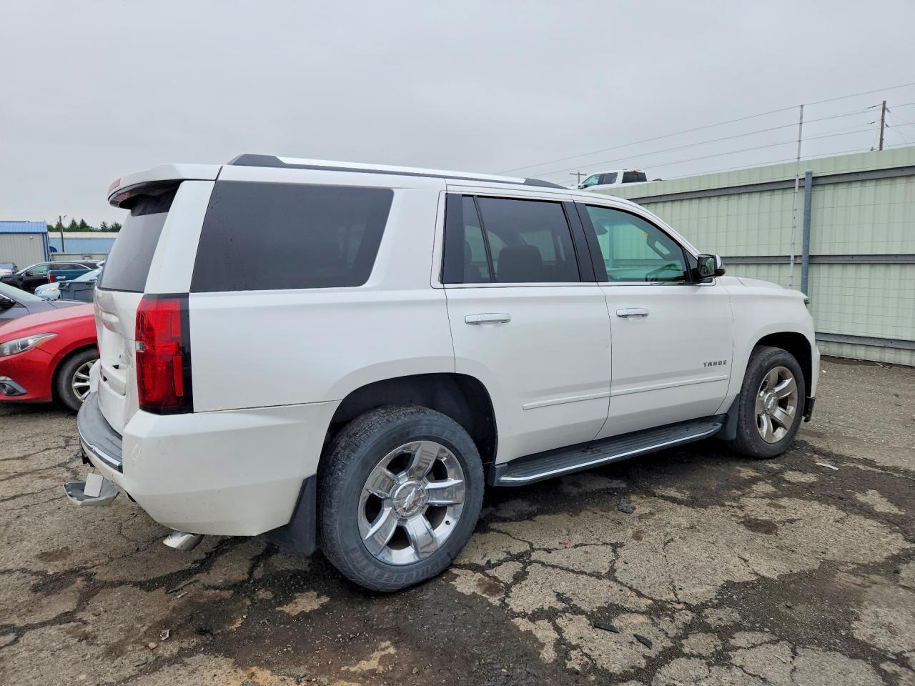 2017 Chevrolet Tahoe K1500 Premier - Image 3