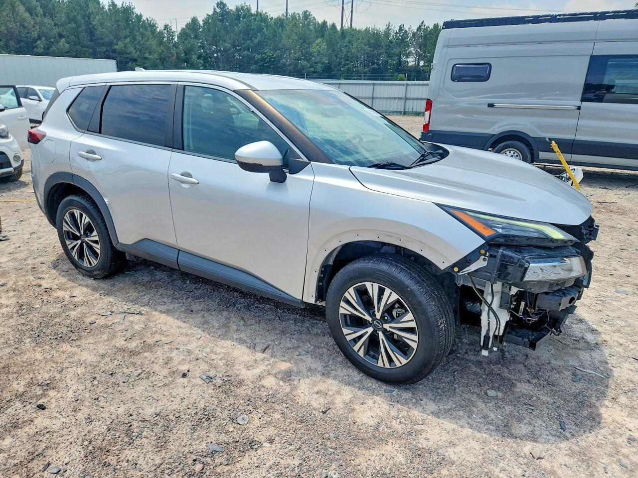 2022 Nissan Rogue Sv - Image 4
