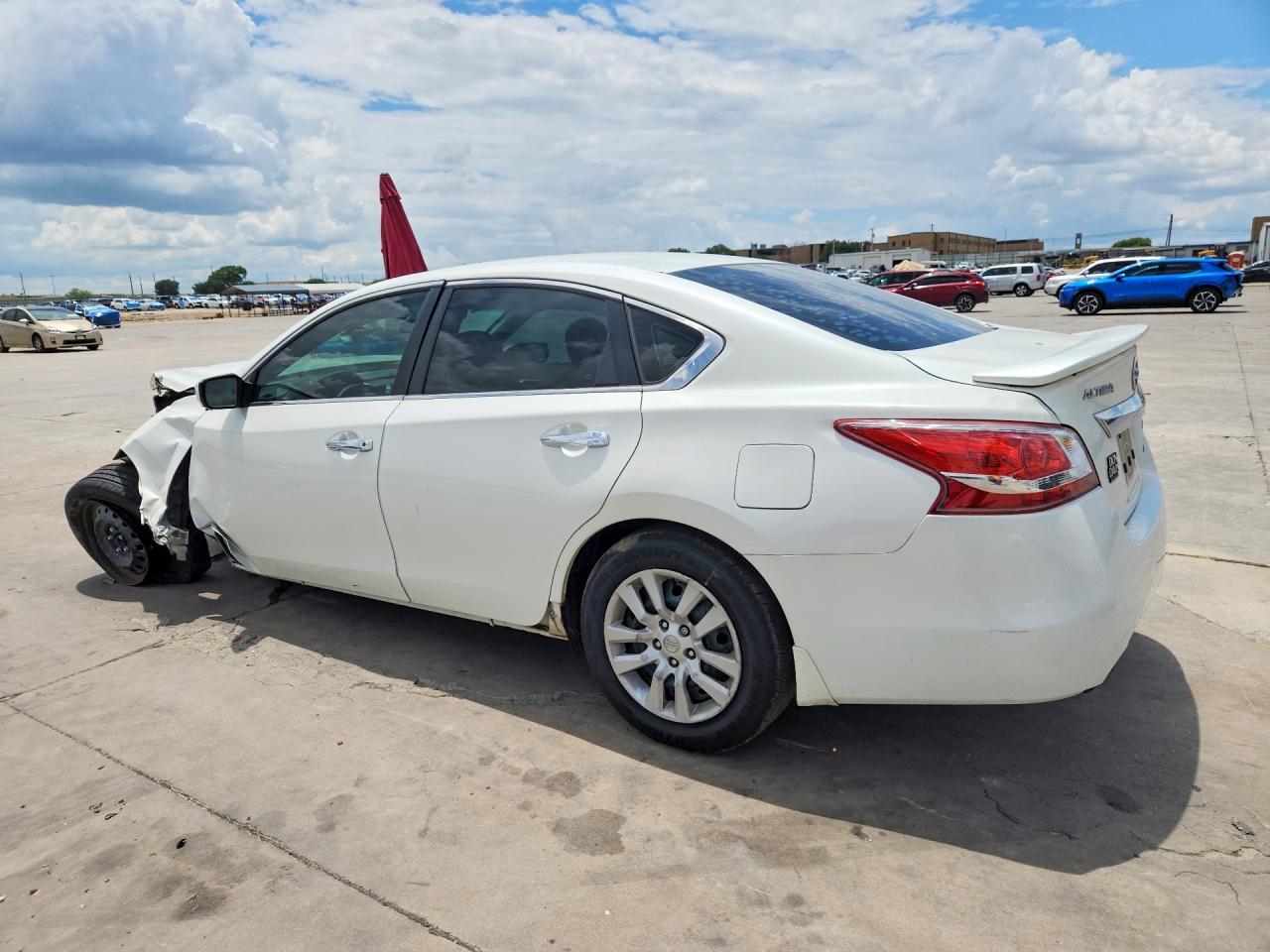 2013 Nissan Altima 2.5 - Фото 2