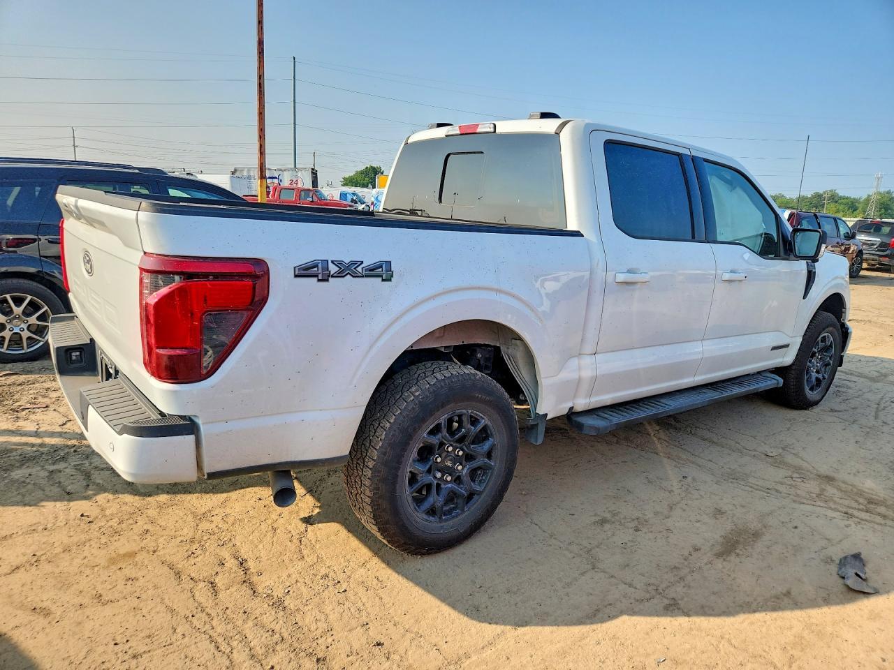 2025 Ford F150 Xlt - Фото 3