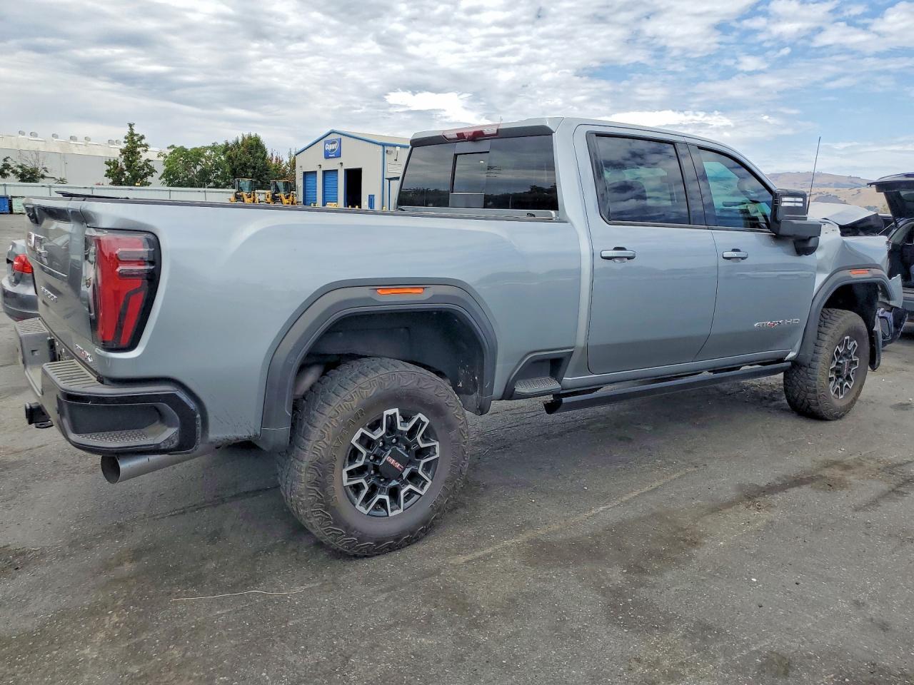 2025 GMC Sierra K2500 At4X - Фото 3
