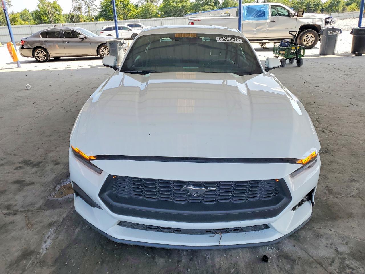 2025 Ford Mustang - Фото 5