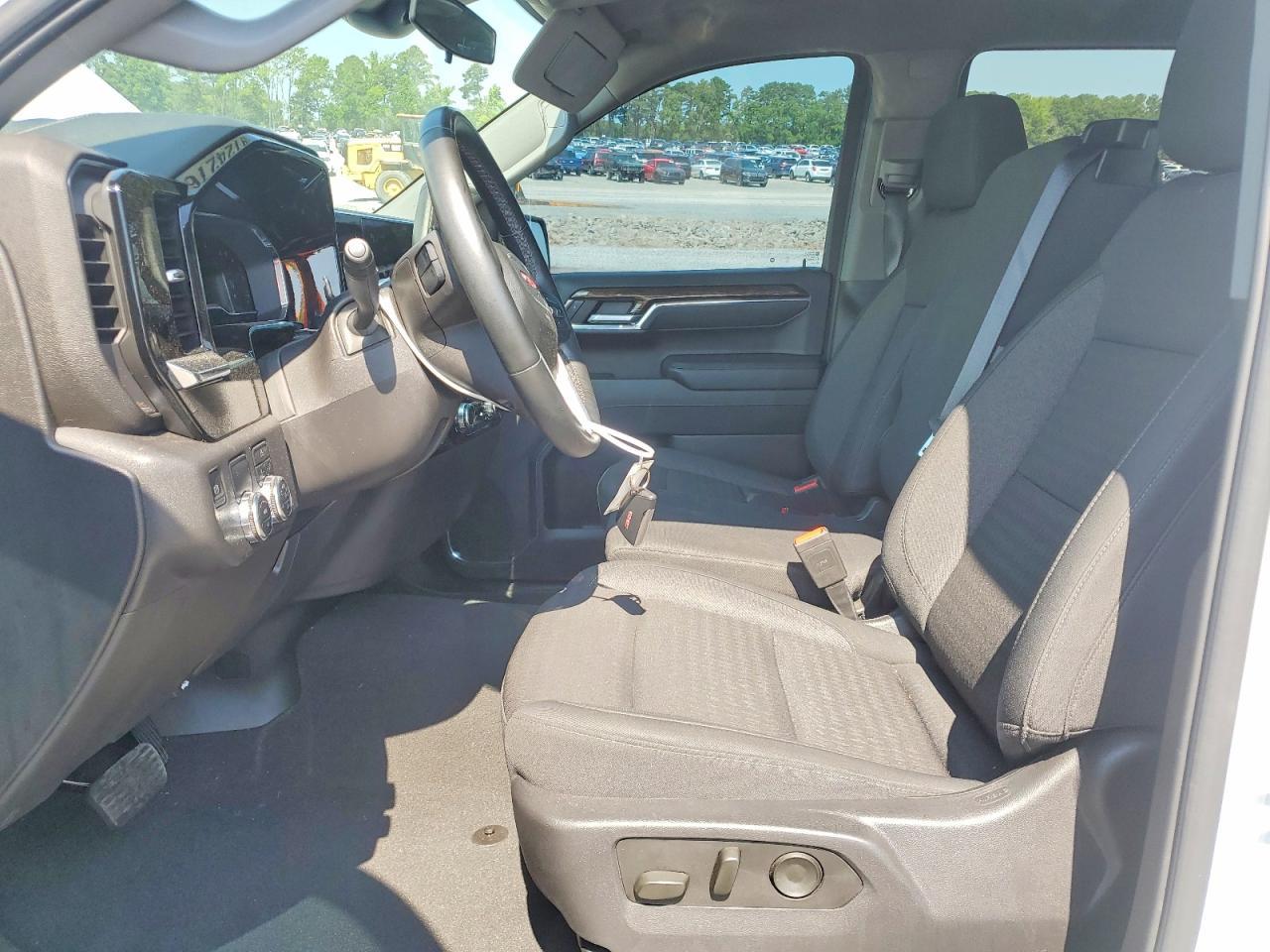 2023 GMC Sierra C1500 Elevation - Image 7