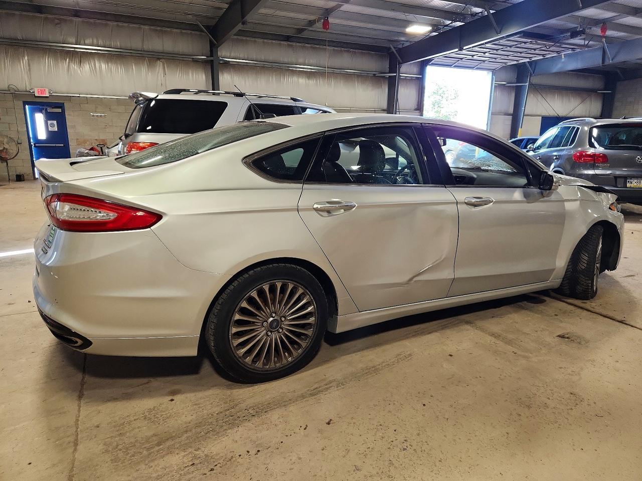 2016 Ford Fusion Titanium - Фото 3