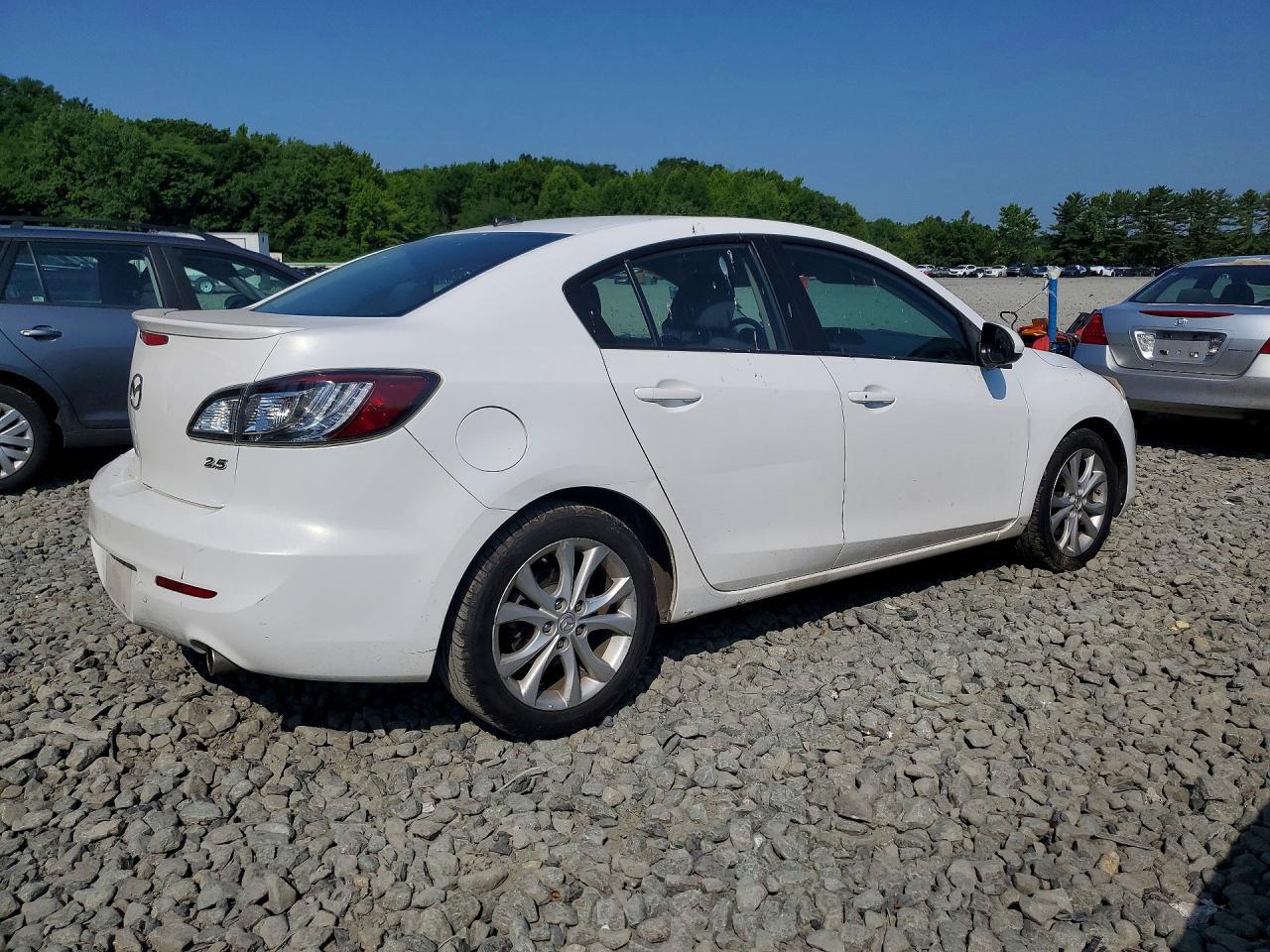 2011 Mazda 3 S - Image 3